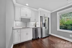 842 Linda Ln, Charlotte, NC 28211 - Photo 41