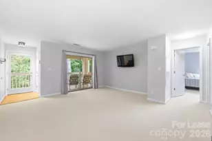 1051 Churchill Downs Ct, Charlotte, NC 28211 - Photo 5
