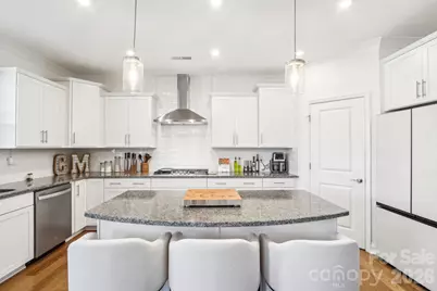 13102 Petrel Place, Charlotte, NC 28278 - Photo 9