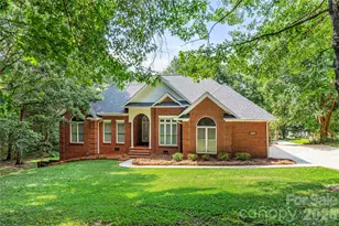207 Hollow Rd, Lincolnton, NC 28092 - Photo 1
