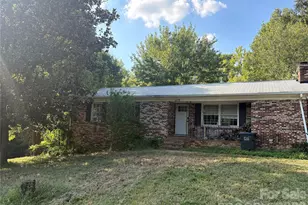 115 Wandering Ln, Bessemer City, NC 28016 - Photo 3
