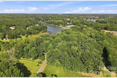 6680 Emerald Isle Drive, Sherrills Ford, NC 28673 - Photo 7
