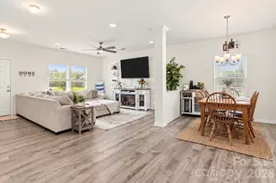 10304 Holly Park Dr, Charlotte, NC 28214 - Photo 5