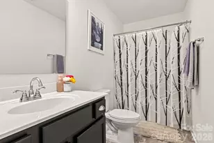 10304 Holly Park Dr, Charlotte, NC 28214 - Photo 17
