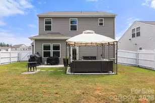 10304 Holly Park Dr, Charlotte, NC 28214 - Photo 27