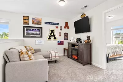 10304 Holly Park Drive, Charlotte, NC 28214 - Photo 15