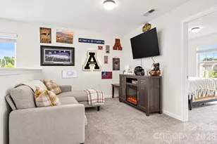 10304 Holly Park Dr, Charlotte, NC 28214 - Photo 15