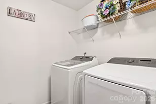 10304 Holly Park Dr, Charlotte, NC 28214 - Photo 23