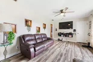 3333 Eastwood Ave, Morganton, NC 28655 - Photo 17