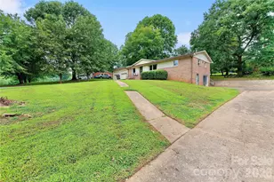 3333 Eastwood Ave, Morganton, NC 28655 - Photo 3
