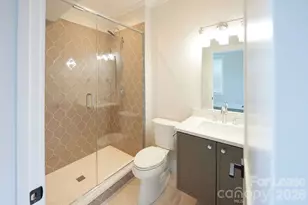 1300 E 10th St, Charlotte, NC 28204 - Photo 9