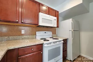 406 E 18th St, Kannapolis, NC 28083 - Photo 7