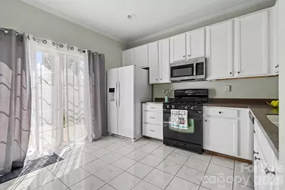 8033 Willow Branch Drive, Waxhaw, NC 28173 - Photo 5