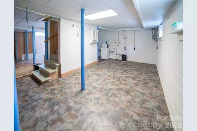 115 N Chestnut Street, Morganton, NC 28655 - Photo 25