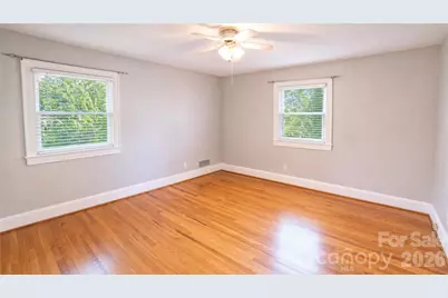 115 N Chestnut Street, Morganton, NC 28655 - Photo 19