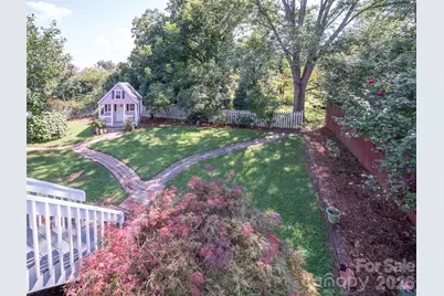 115 N Chestnut Street, Morganton, NC 28655 - Photo 5