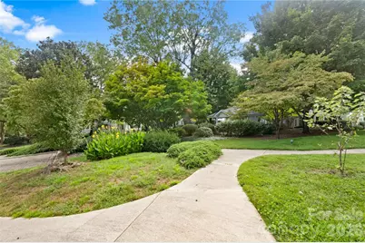 165 Ewbank Garden Drive, Hendersonville, NC 28791 - Photo 25