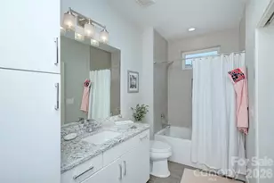 914 Westbrook Dr, Charlotte, NC 28202 - Photo 19