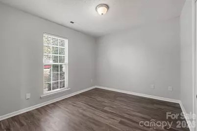 11207 Gold Pan Road, Charlotte, NC 28215 - Photo 17