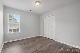 11207 Gold Pan Rd, Charlotte, NC 28215 - Photo 5