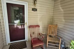 102 S Park Ln, Black Mountain, NC 28711 - Photo 7