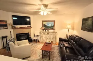 102 S Park Ln, Black Mountain, NC 28711 - Photo 5