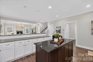 2562 Roseview Ln, Charlotte, NC 28205 - Photo 15