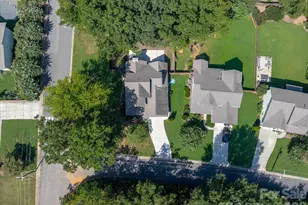 2562 Roseview Ln, Charlotte, NC 28205 - Photo 3