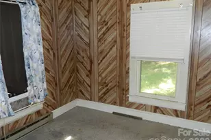 310 Reform St SW, Lenoir, NC 28645 - Photo 7