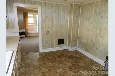 310 Reform Street SW, Lenoir, NC 28645 - Photo 3