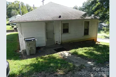 310 Reform Street SW, Lenoir, NC 28645 - Photo 13