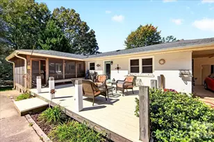 1442 Plumcrest Dr, Charlotte, NC 28216 - Photo 29