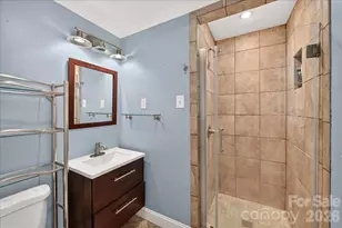 1442 Plumcrest Dr, Charlotte, NC 28216 - Photo 15