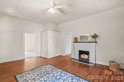 209 E Wilson Avenue, Mooresville, NC 28115 - Photo 7