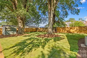 209 E Wilson Ave, Mooresville, NC 28115 - Photo 37