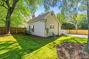 209 E Wilson Ave, Mooresville, NC 28115 - Photo 41