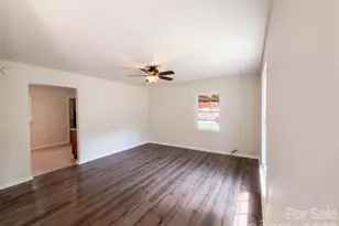 728 Milan Rd E, Charlotte, NC 28216 - Photo 3