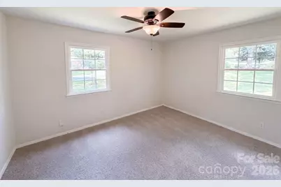 728 Milan Road E, Charlotte, NC 28216 - Photo 15