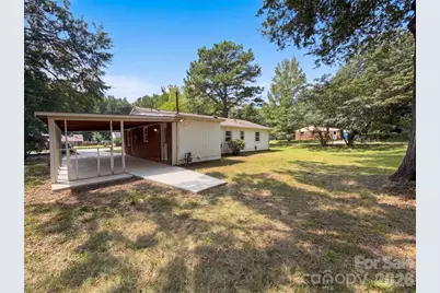 728 Milan Road E, Charlotte, NC 28216 - Photo 5