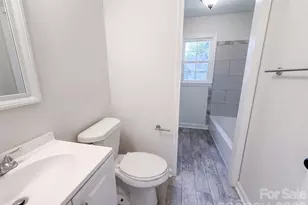 728 Milan Rd E, Charlotte, NC 28216 - Photo 19