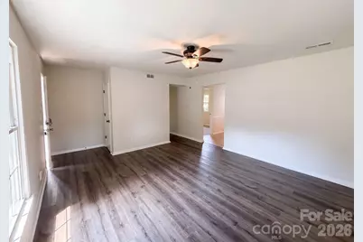 728 Milan Road E, Charlotte, NC 28216 - Photo 9