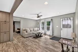 316 Oak Grove Rd, Landrum, SC 29356 - Photo 5