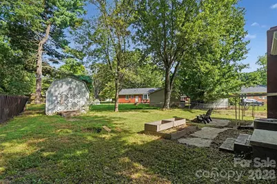 6910 Wrentree Drive, Charlotte, NC 28210 - Photo 23