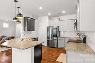 12866 Canterbury Castle Dr, Charlotte, NC 28273 - Photo 5