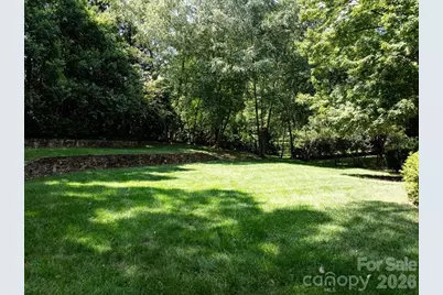 2200 Queens Road E, Charlotte, NC 28207 - Photo 5