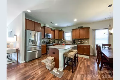 2005 Yellow Daisy Drive, Matthews, NC 28104 - Photo 11