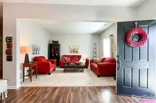 2005 Yellow Daisy Dr, Matthews, NC 28104 - Photo 3