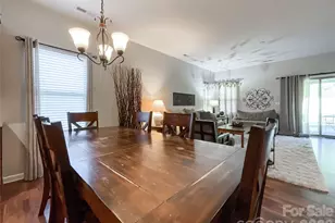 2005 Yellow Daisy Dr, Matthews, NC 28104 - Photo 15