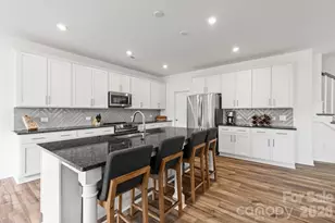 2950 Clyde Dr, Charlotte, NC 28208 - Photo 5