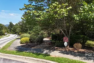 105 Creekwalk Ln, Hendersonville, NC 28792 - Photo 9
